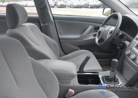 2009 Toyota Camry z USA, uszkodzony, nr VIN 4T1BE46K89U312630